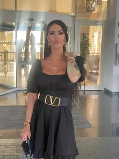 Abelle escort in Paris