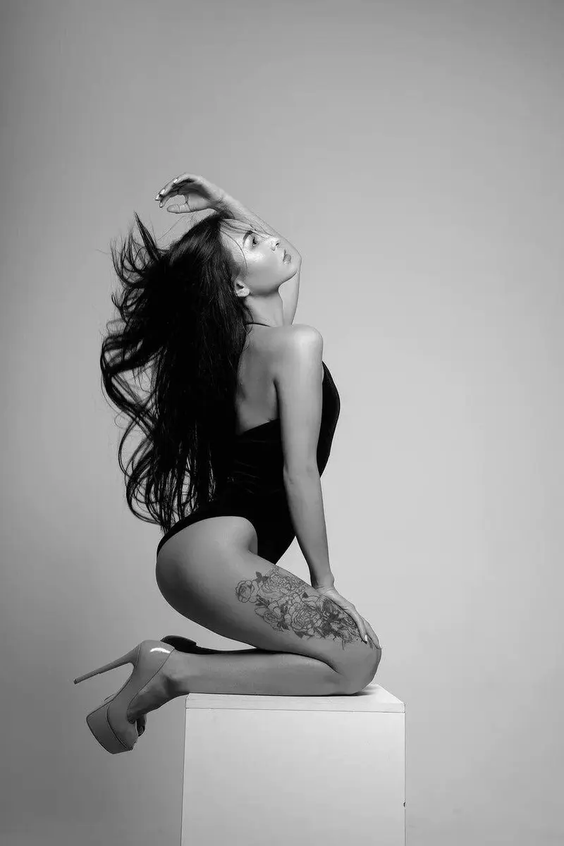 Alsu escort in Paris