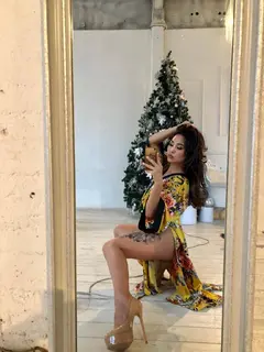 Alsu escort in Paris