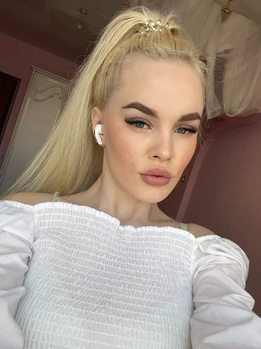 Angelica escort in Paris