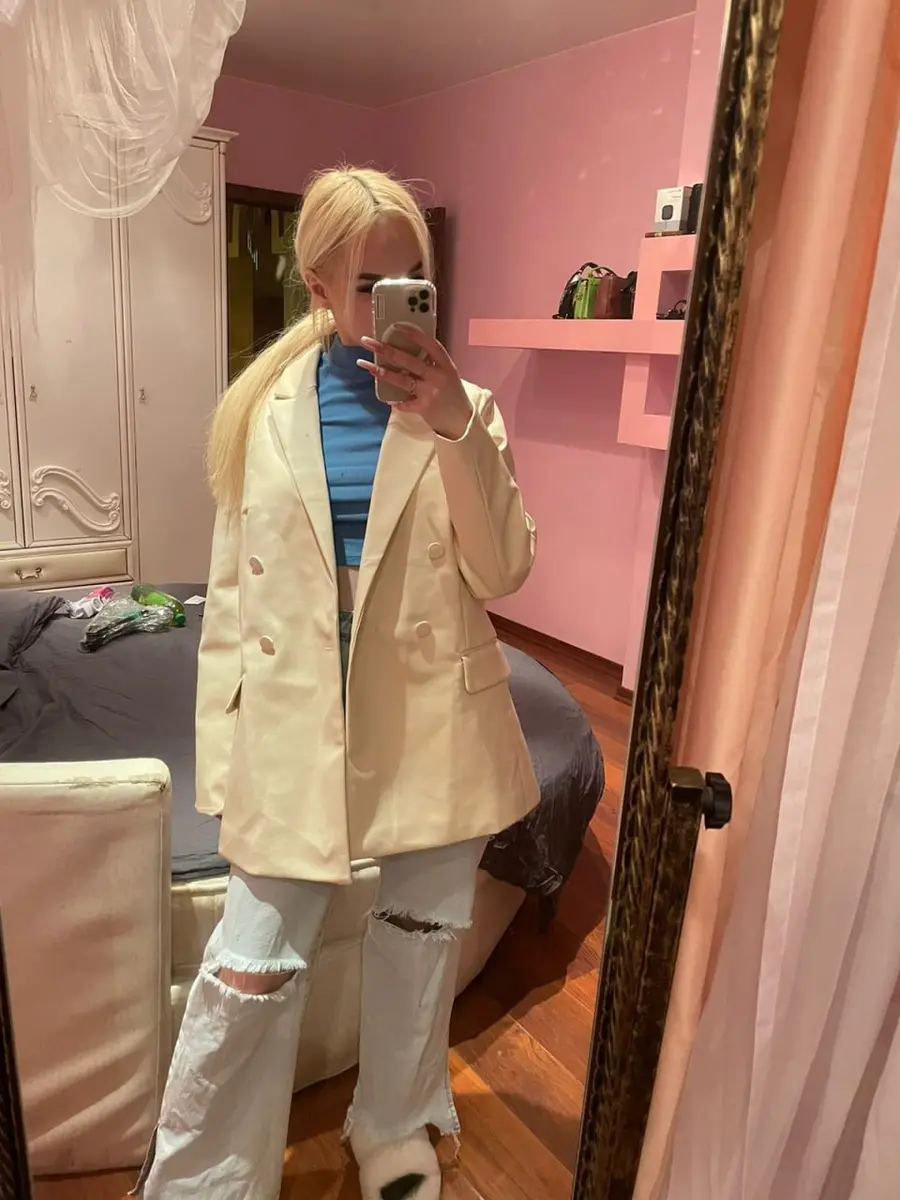 Angelica escort in Paris