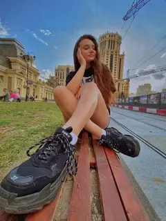 Anica escort in Paris