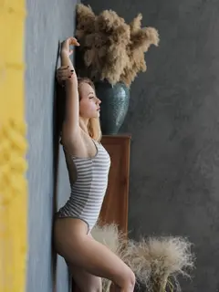 Anya escort in Paris