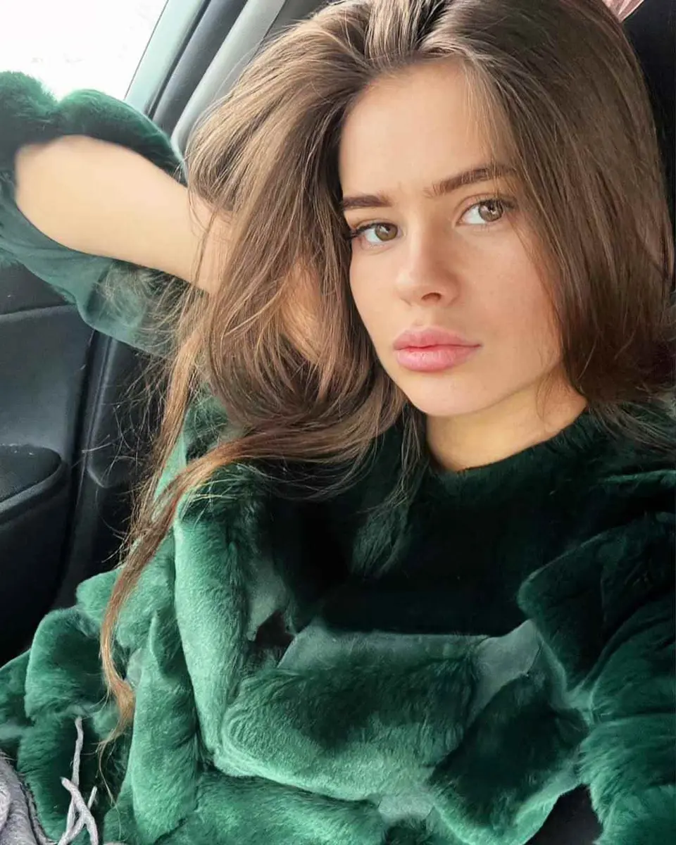 Azaliya escort in Paris