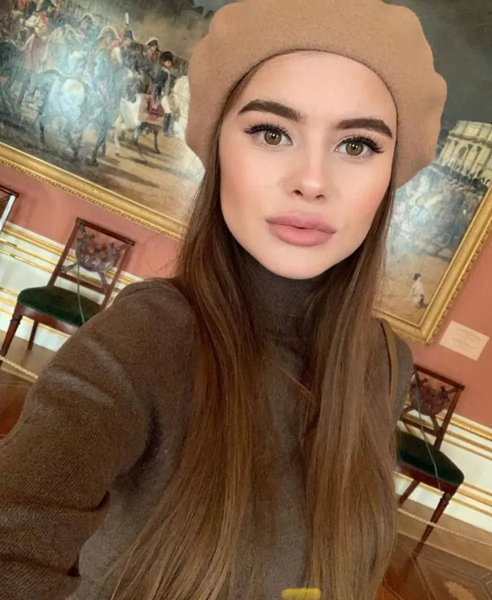 Azaliya escort in Paris