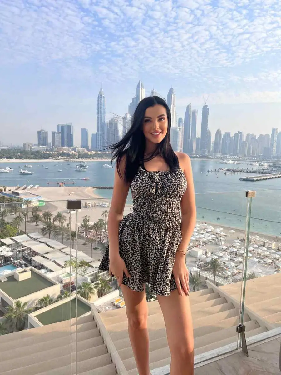 Charlie escort in Paris
