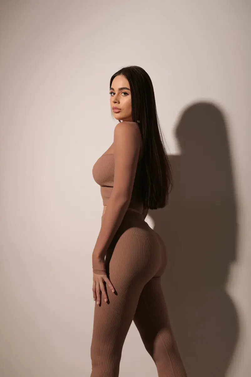 Christina escort in Paris