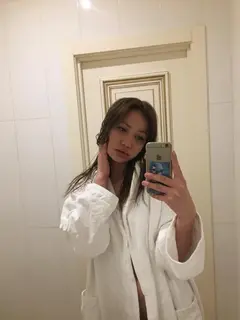 Clara escort in Paris