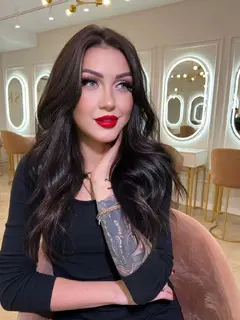 Dana escort in Paris