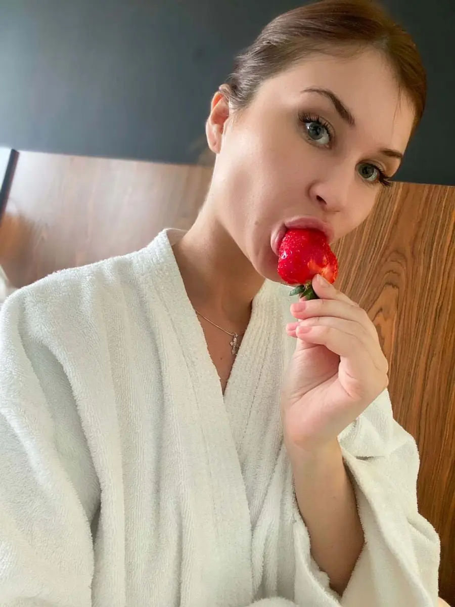 Darina escort in Paris