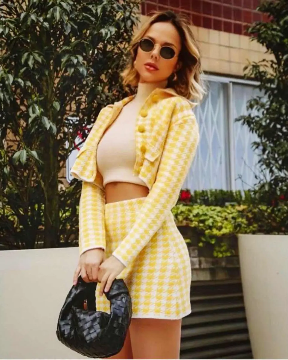 Debora escort in Paris