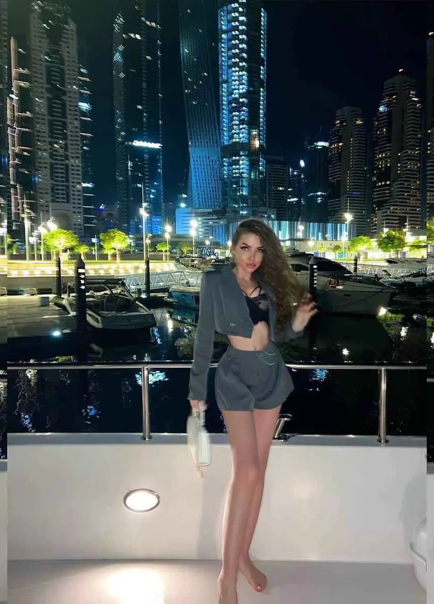 Erika escort in Paris