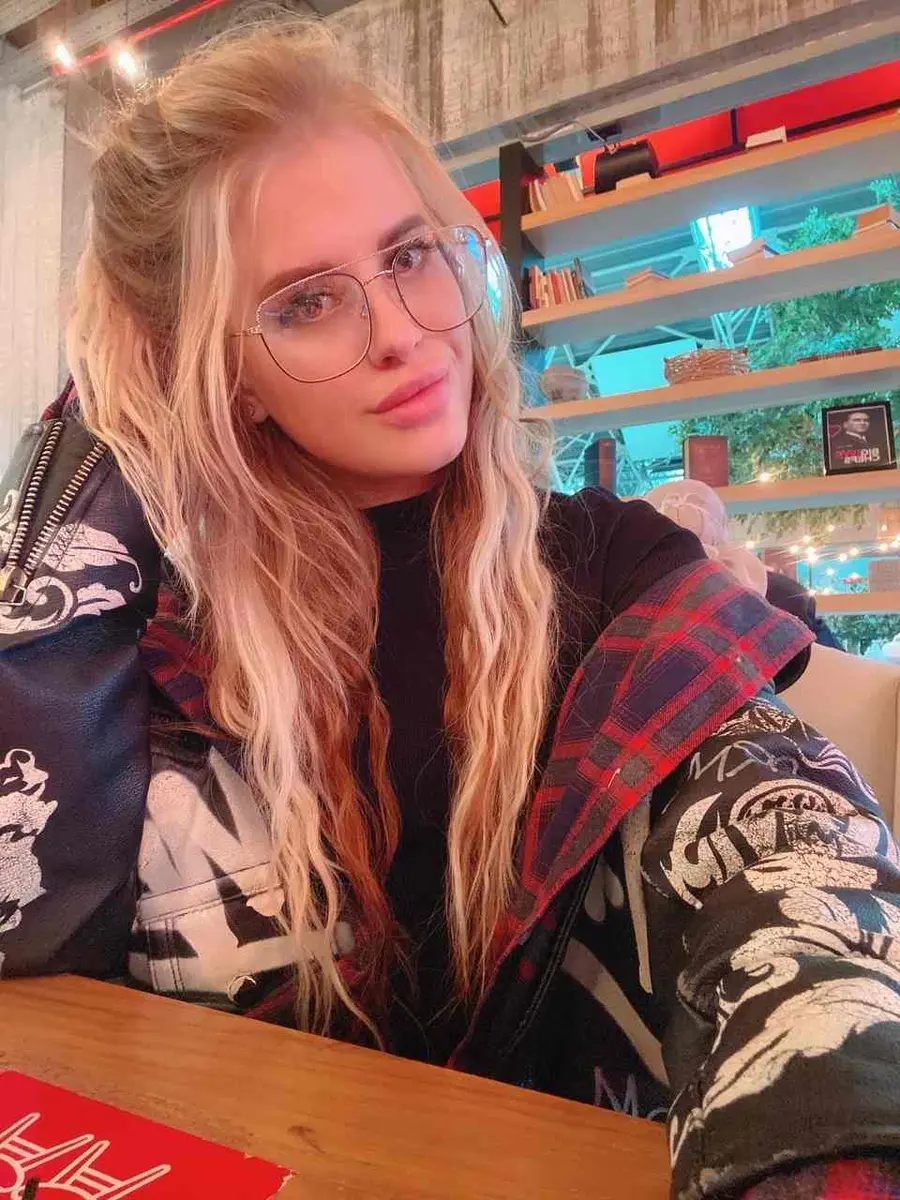 Inga escort in Paris