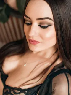 Karina escort in Paris