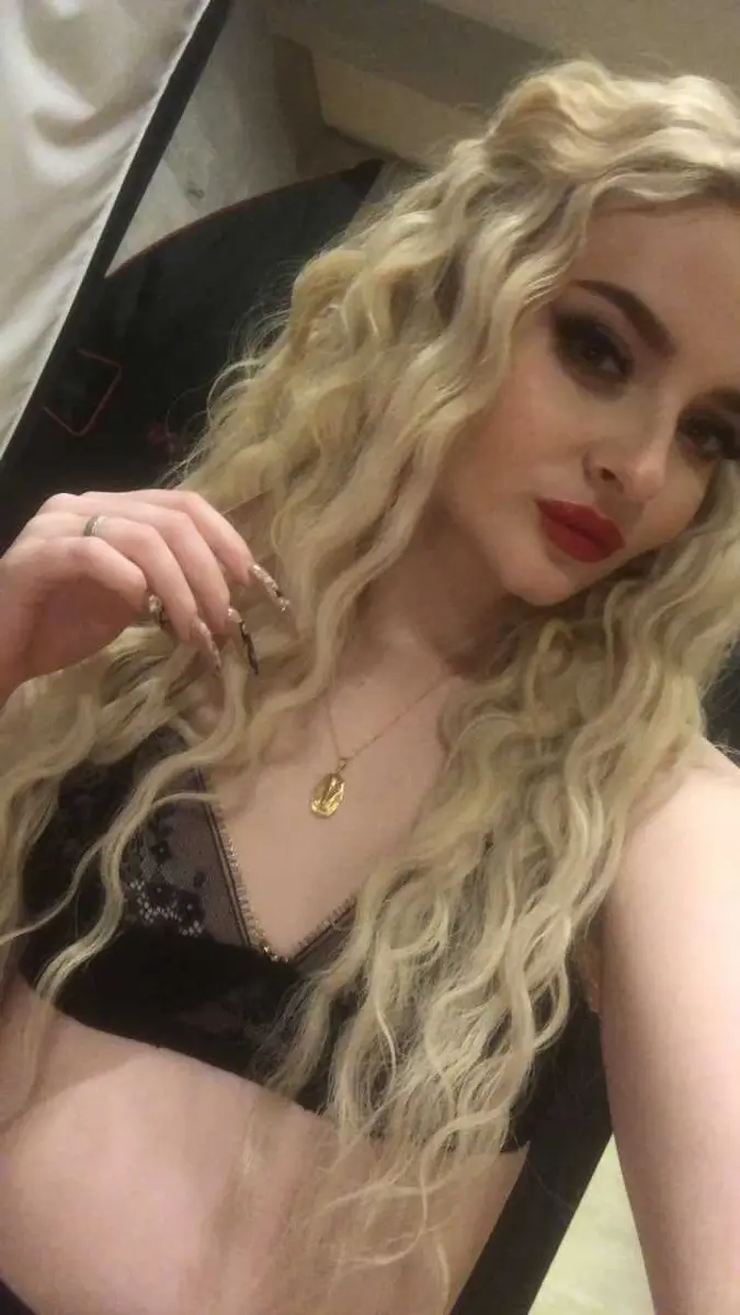 Katherine escort in Paris