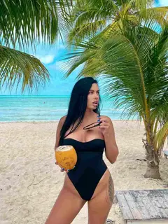 Katherine escort in Paris