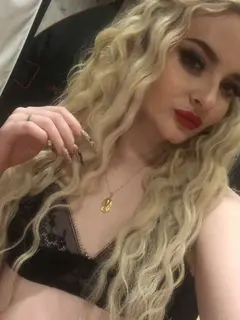 Katherine escort in Paris