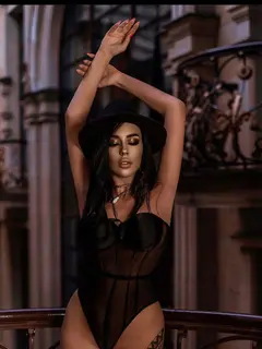 Katherine escort in Paris