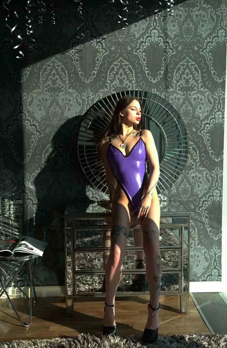 Klava escort in Paris