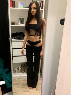 Kristall escort in Paris