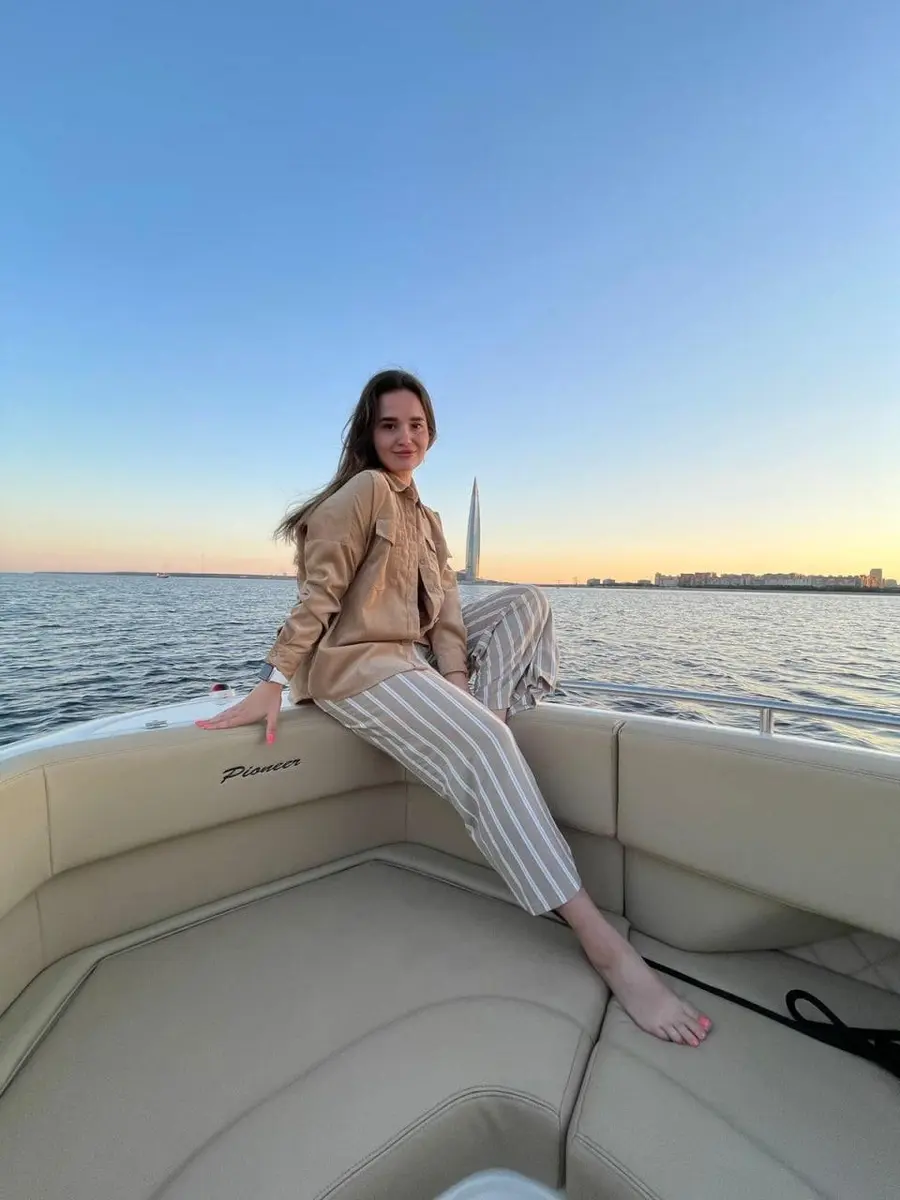 Ksenia escort in Paris