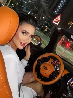 Laila escort in Paris