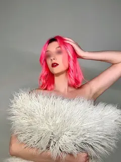 Leila escort in Paris