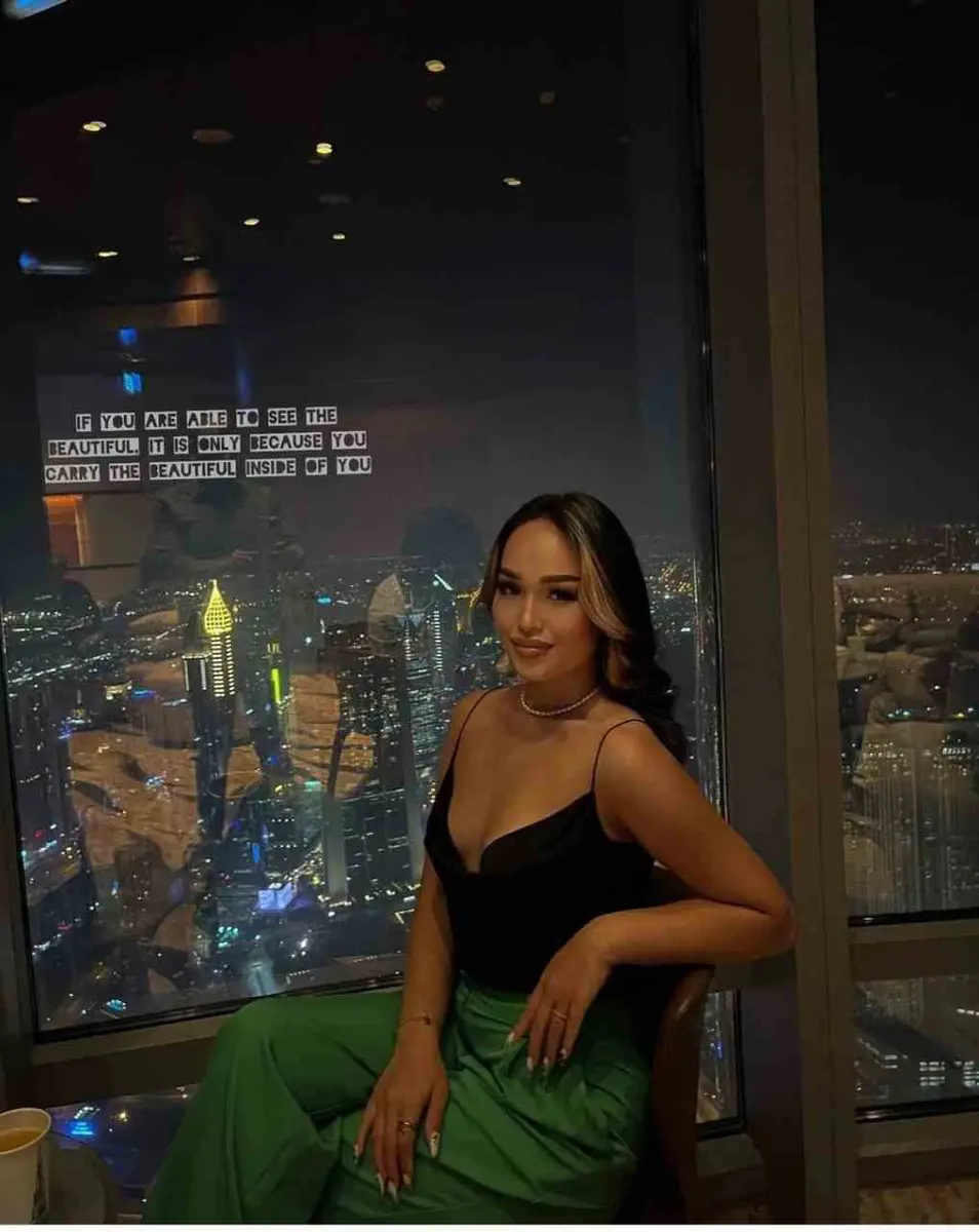 Lilia escort in Paris