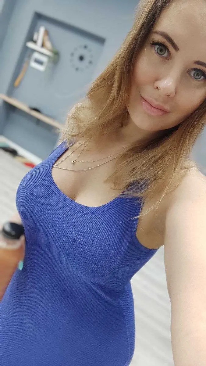 Liz escort in Paris