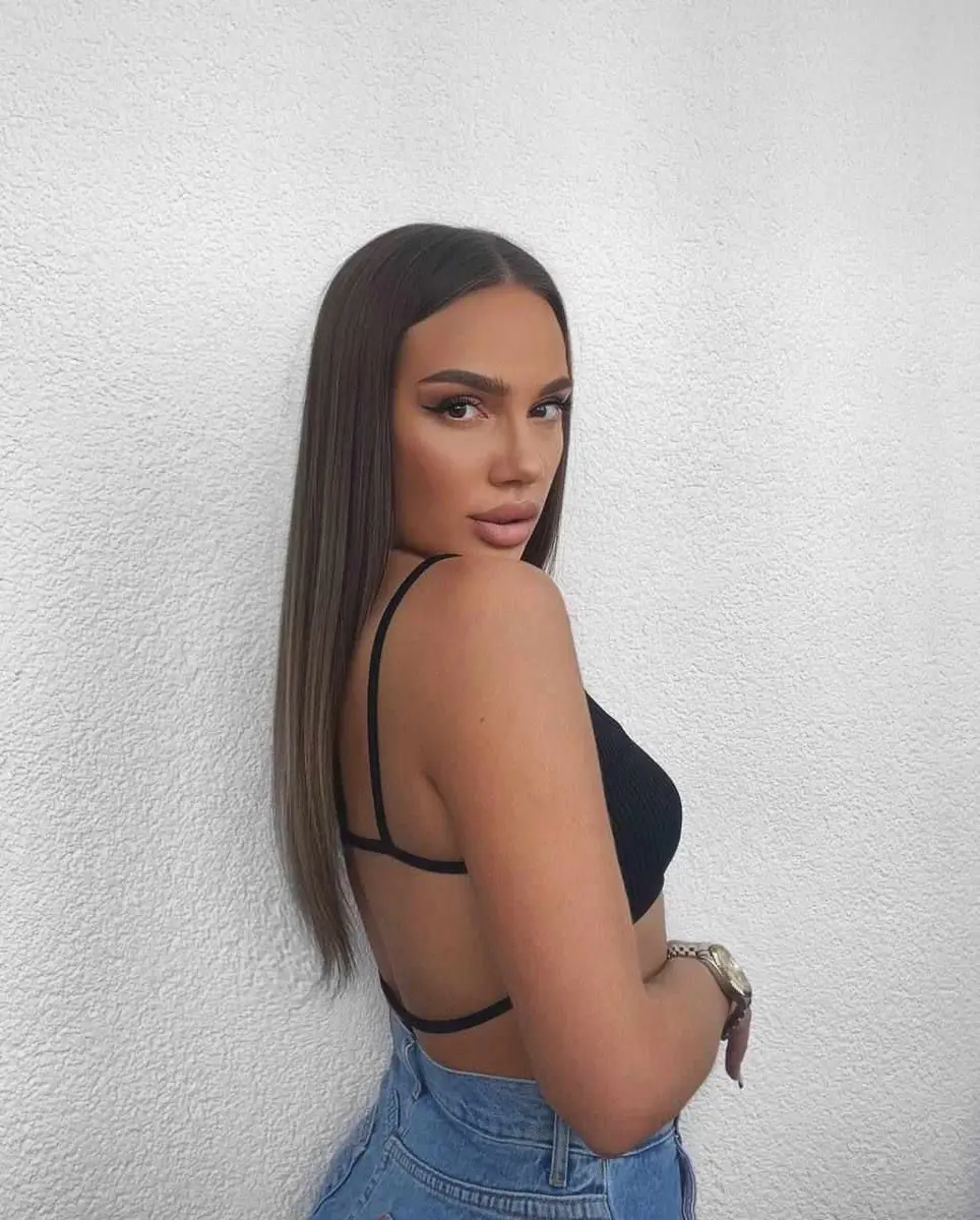 Lukeriya escort in Paris