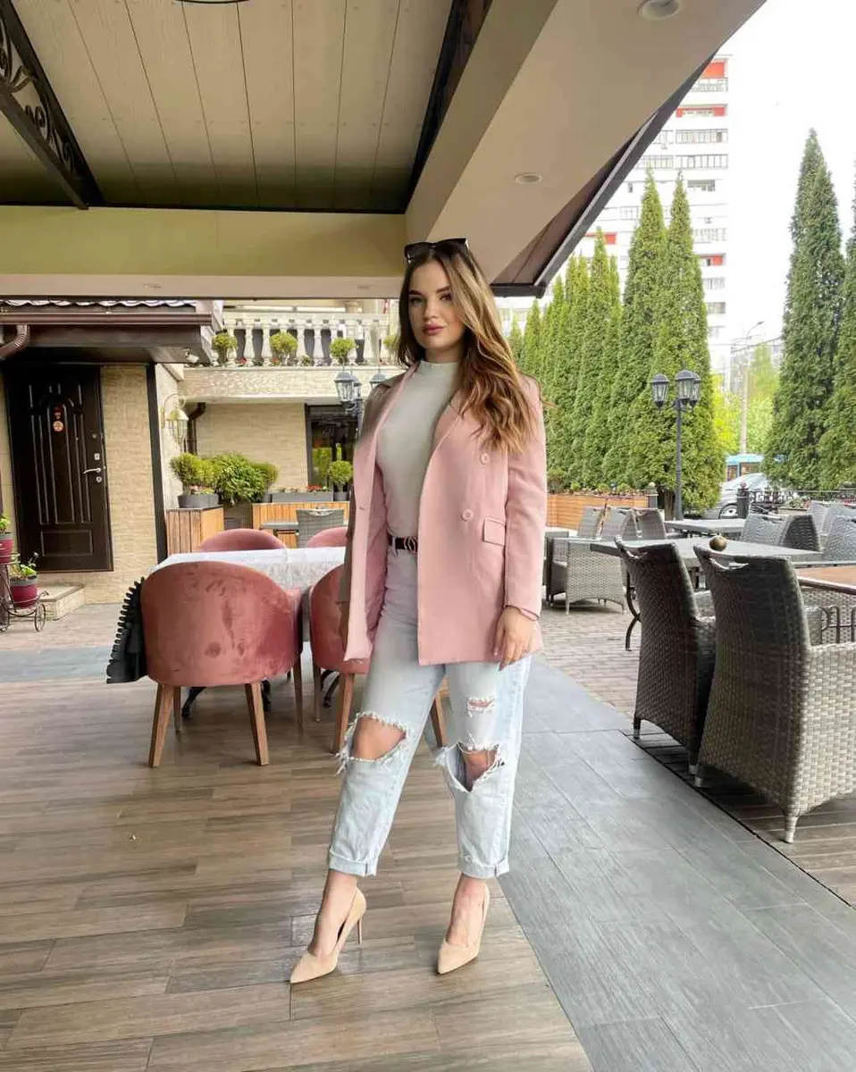 Malika escort in Paris