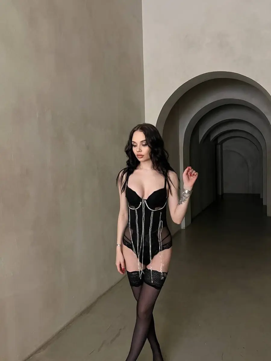 Mariya escort in Paris