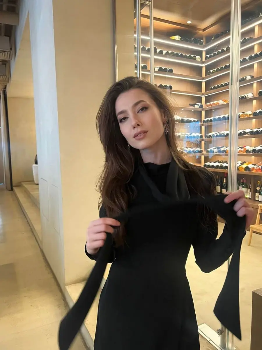 Marta escort in Paris