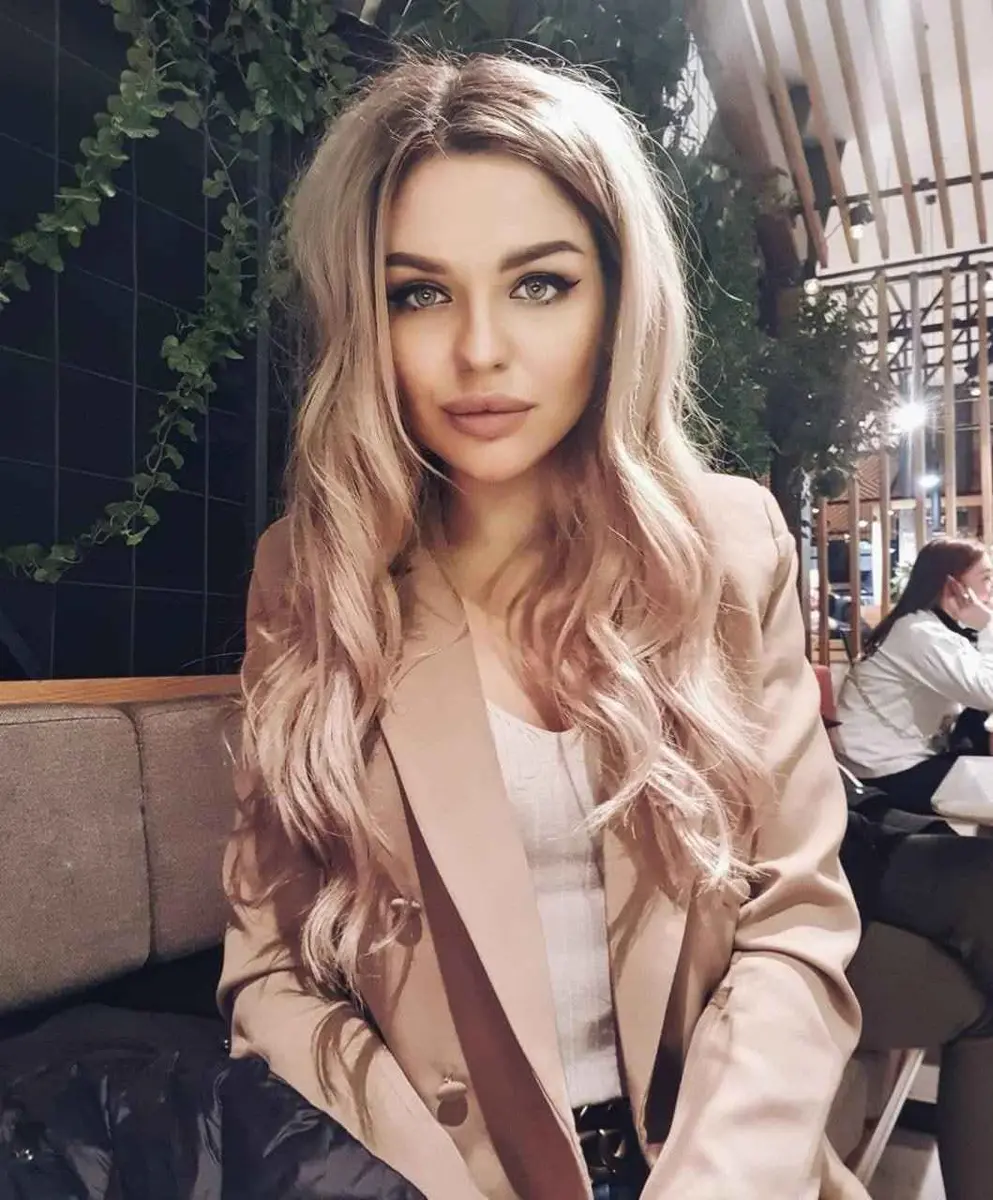 Masha escort in Paris