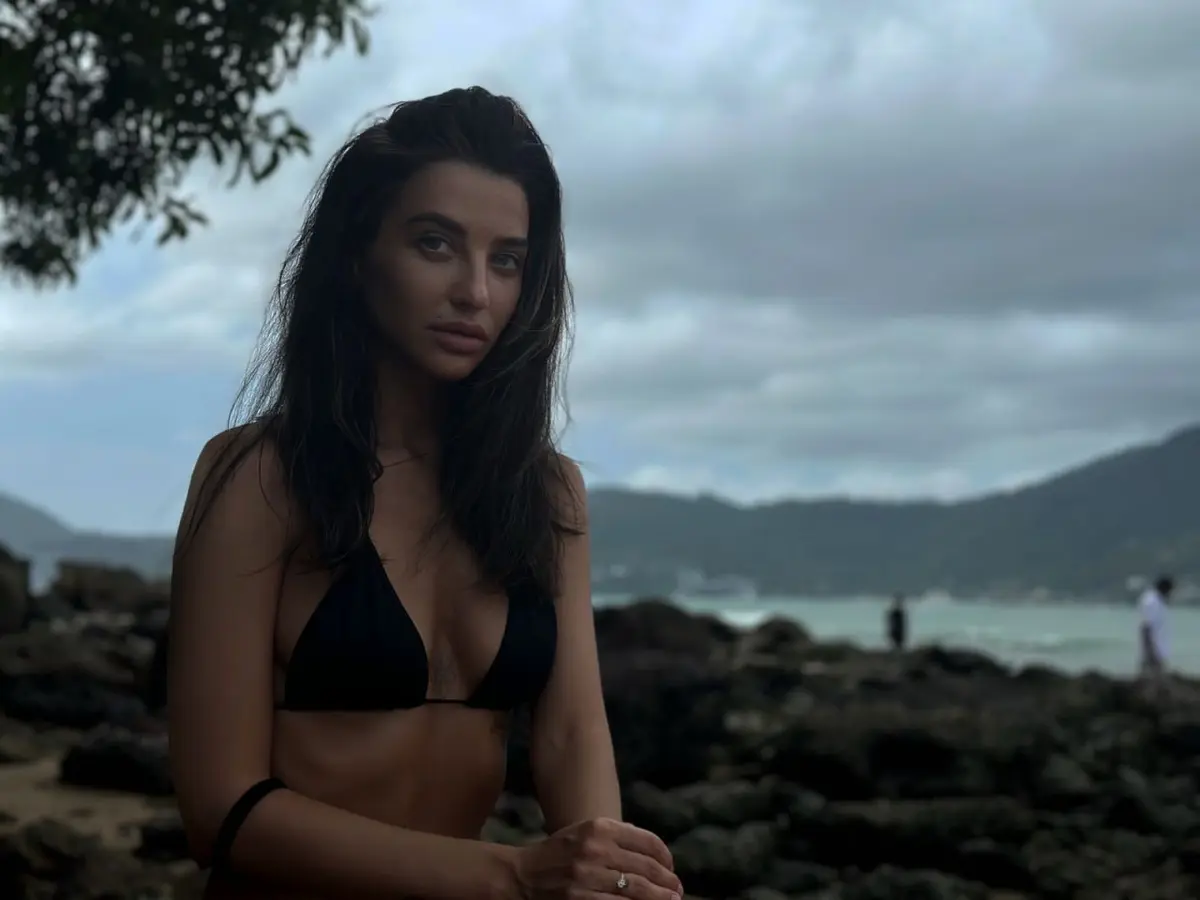 Mife escort in Paris