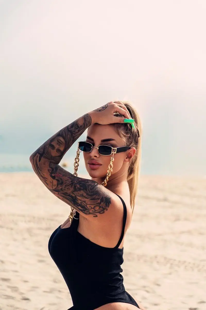 Mila escort in Paris