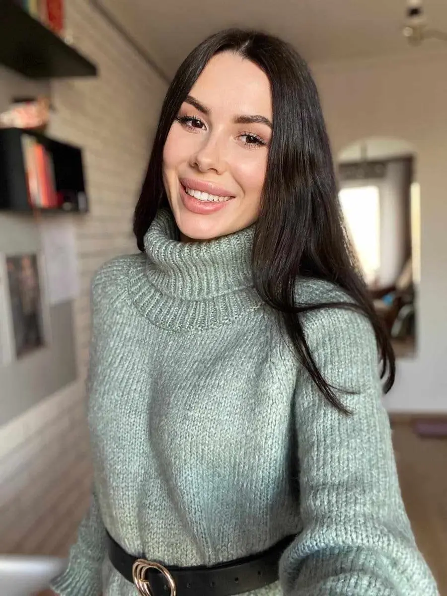 Milana escort in Paris