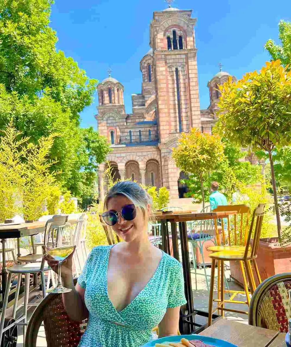 Milana escort in Paris