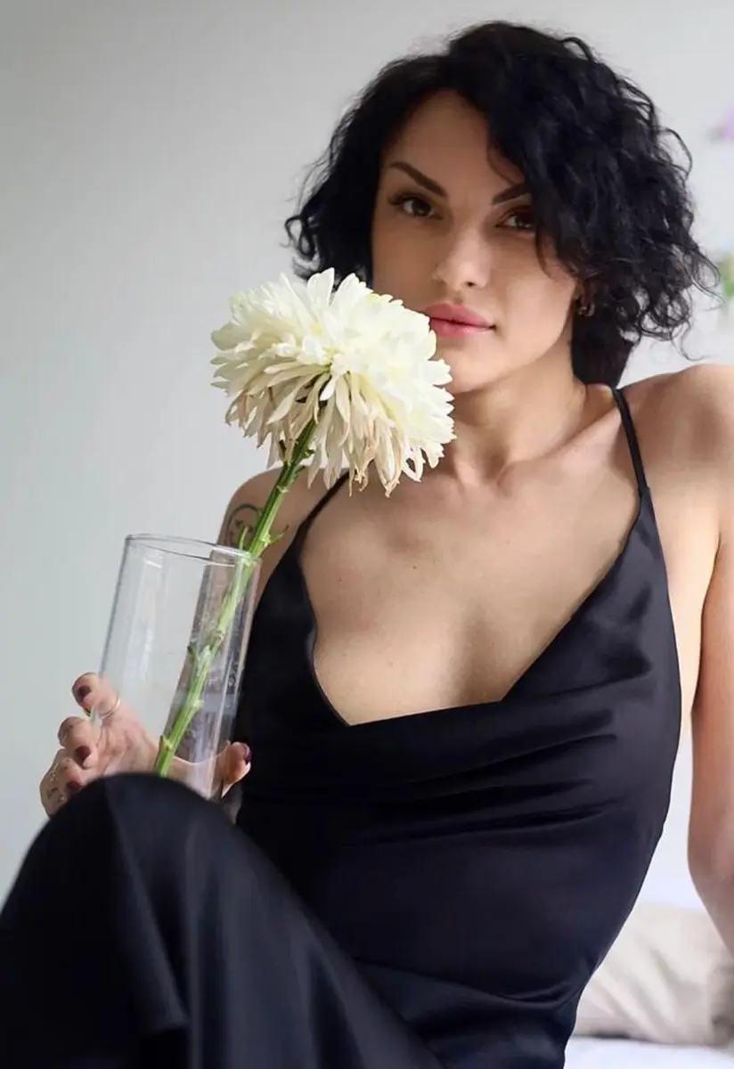 Risha escort in Paris