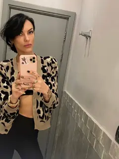 Risha escort in Paris