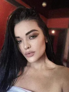 Sima escort in Paris