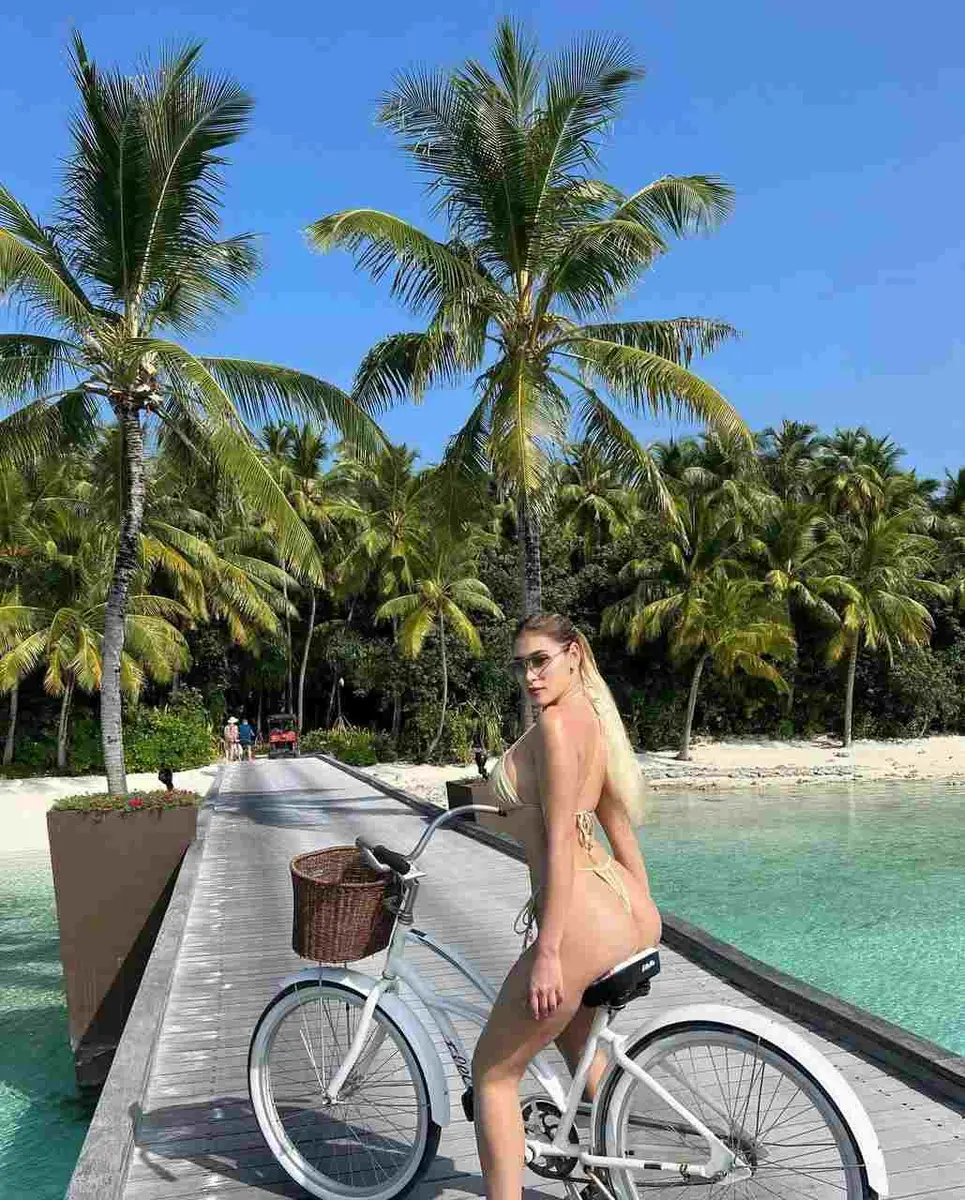 Sylvie escort in Paris