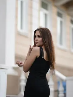 Vladlena escort in Paris